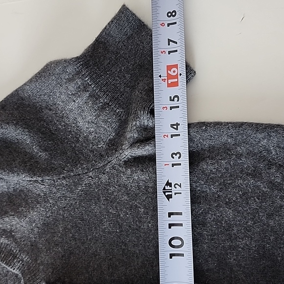 Aqua Cashmere short sleeve sweater with ruffle, sz XS - Picture 7 of 8